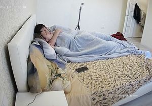 Guy fucks adorable GF in spoon pose and I watch this