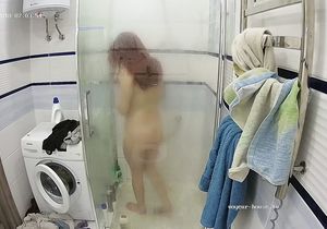 New day begins for roommate's GF with quick shower