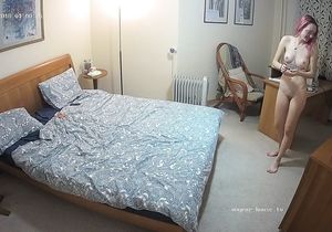 I recorded the masseuse riding my friend's cock