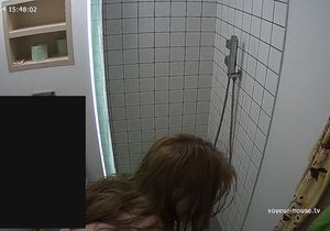 Stacked hottie relaxes solo in bathroom near my cam