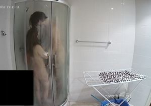 Tall fellow brings petite GF in shower for more fun