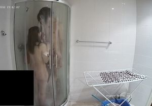 Tall fellow brings petite GF in shower for more fun