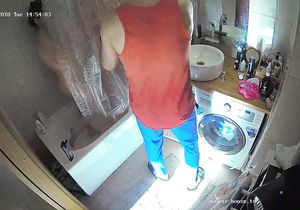 I have a crush on a girl so I film her in the bathroom