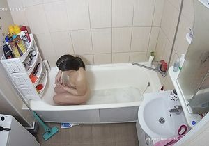 I like watching tenant taking bath after sex with lesbian