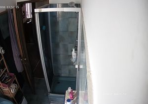 Nothing better for me than be a voyeur and enjoy naked renter