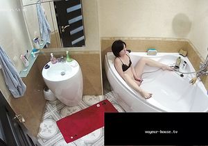 Hottie relaxes solo in bathroom while I jerk off