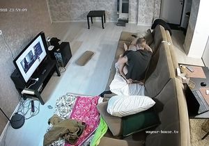 Chick performs a blowjob o hidden camera for my pleasure