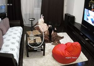 Babe kicks friend out and spends time with vibrator