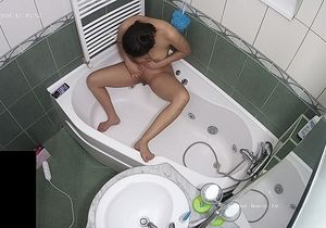 Buddy think I don't know he allows girlfriend to use my bath