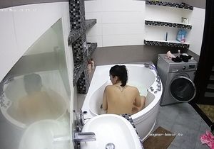 I'm sure you'll enjoy my new tenant in bathtub