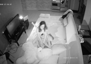 Babe who sucks man on camera makes me a voyeur