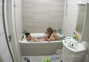 I am spying on sexy young chick in the bathroom