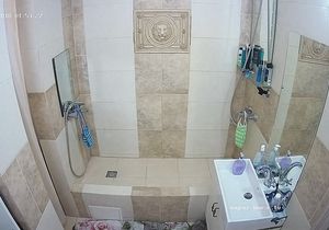 I love to spy on that hot brunette bitch in shower