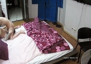 Blonde gives boyfriend handjob and the video makes me happy