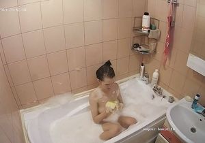 I watch teen smoking and masturbating in the bathtub