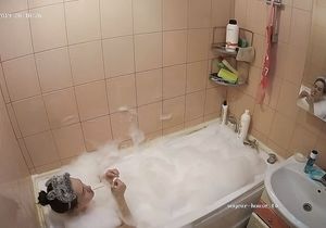 I watch teen smoking and masturbating in the bathtub
