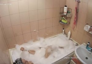 I watch teen smoking and masturbating in the bathtub