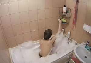 I watch teen smoking and masturbating in the bathtub