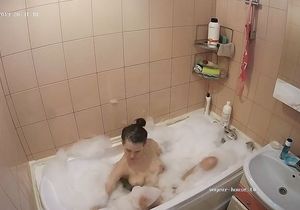 I watch teen smoking and masturbating in the bathtub