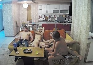These fuckers copulate in orgy for me to film them