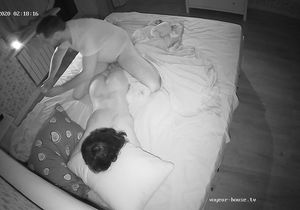 I try to fall asleep watching naked massage by tenants